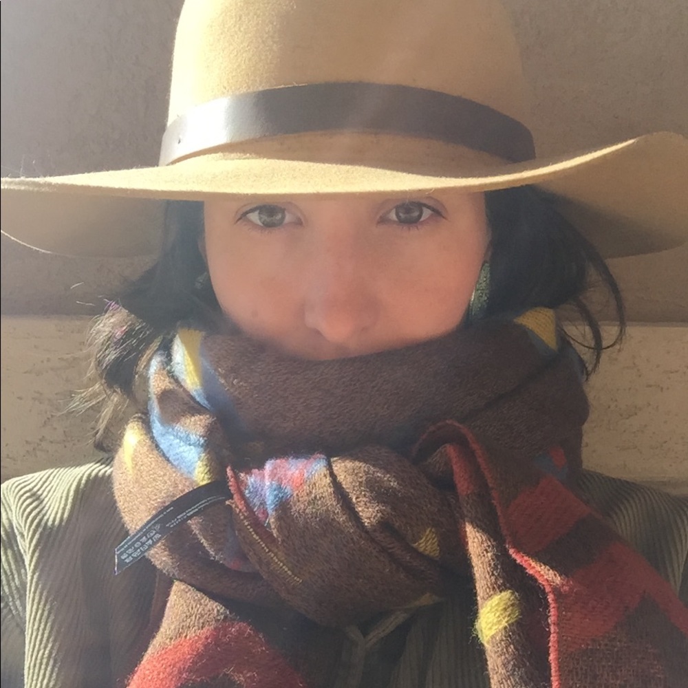 Meet your Posher, Maria